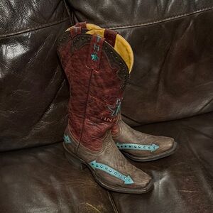 Tin Haul *RARE* Brown and maroon Cowboy Boots with Turquoise Accents